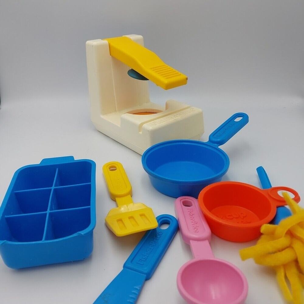 Vtg Fisher Price Fun with Food Fry Pan Spatula Scrubber Dishes Can Opener‎